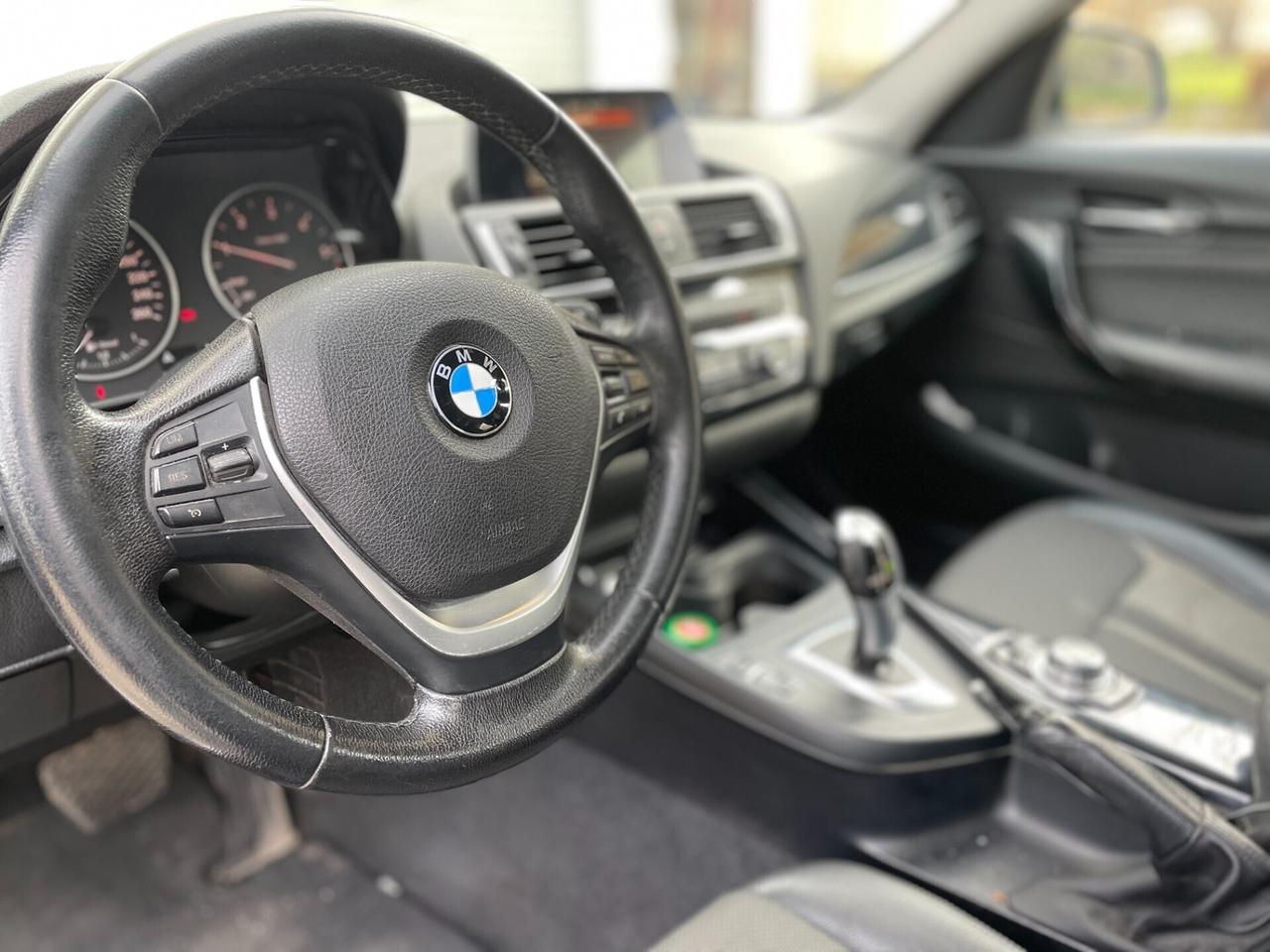 Bmw 116 116d 5p. Urban