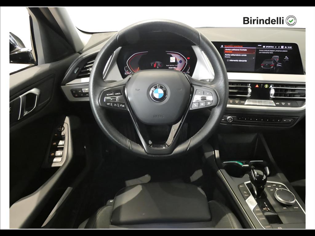 BMW Serie 1 (F40) - 116d 5p. Msport Exterior
