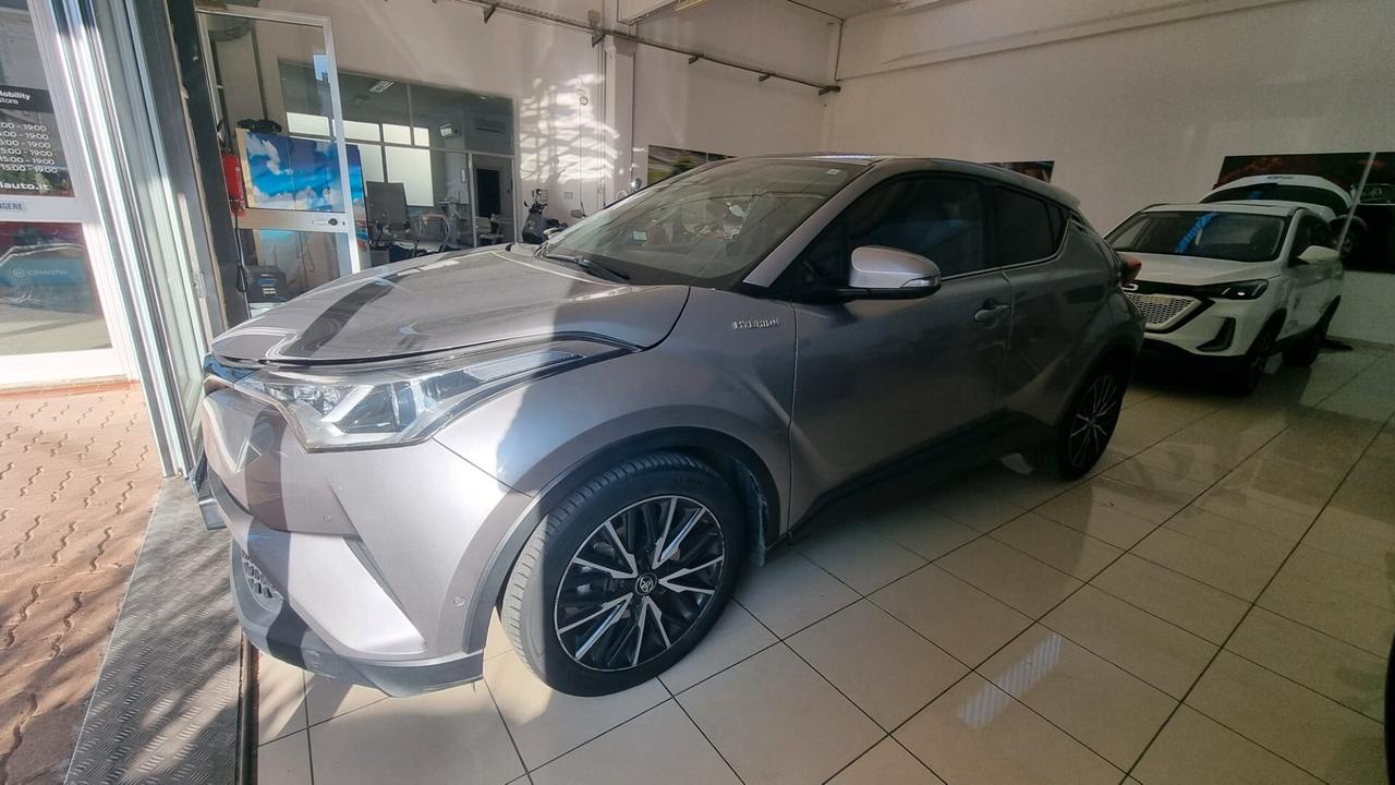Toyota C-HR 1.8 Hybrid E-CVT Lounge