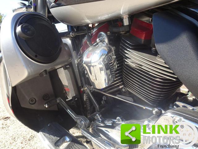 HARLEY-DAVIDSON FLHX Street Glide CVO