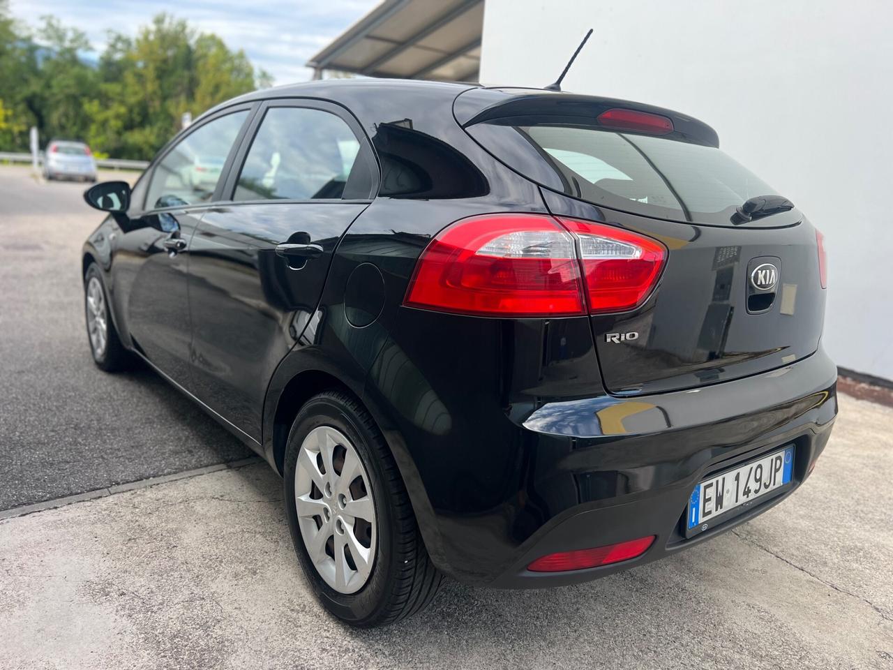Kia Rio 1.2 benzina - adatta anche a neopatentati