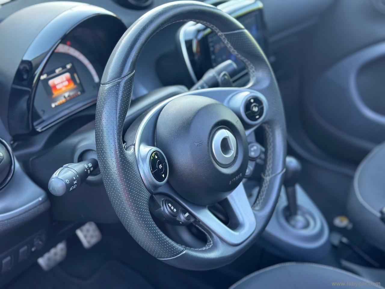 SMART fortwo 90 0.9T twin. cabrio Superpassion