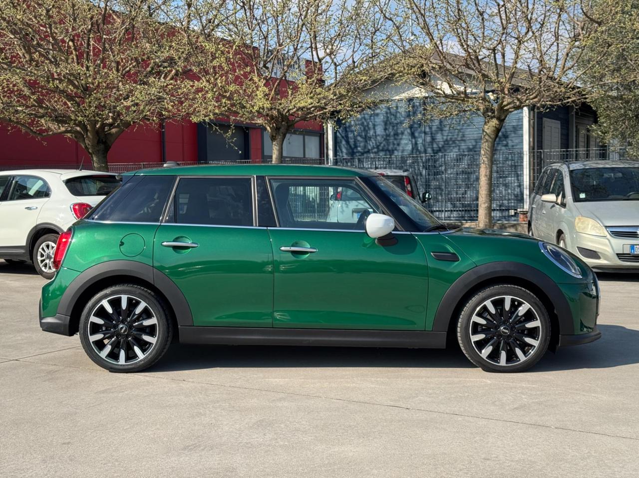 Mini 5 Porte One Essential 1.5 Twin Power Turbo 102cv Steptronic