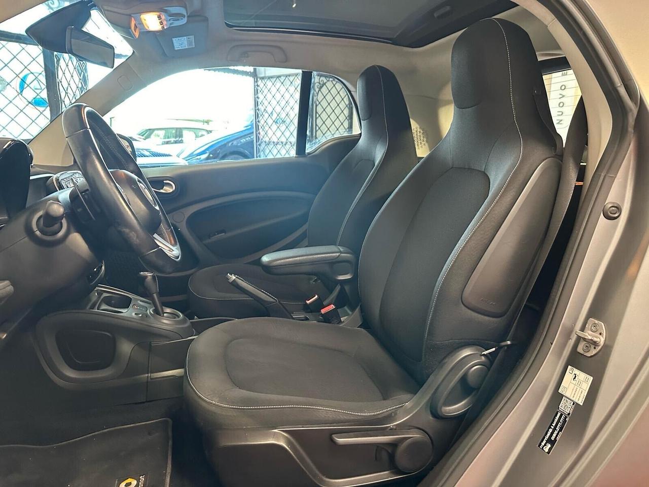 Smart ForTwo 90 0.9 T twinamic allestimento Brabus