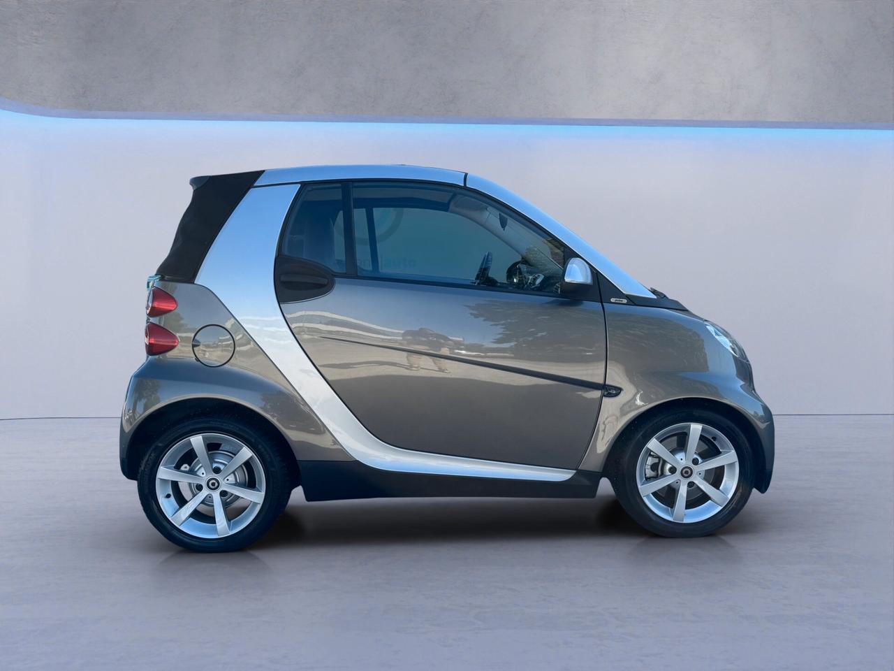 Smart ForTwo 1000 62 kW cabrio pulse