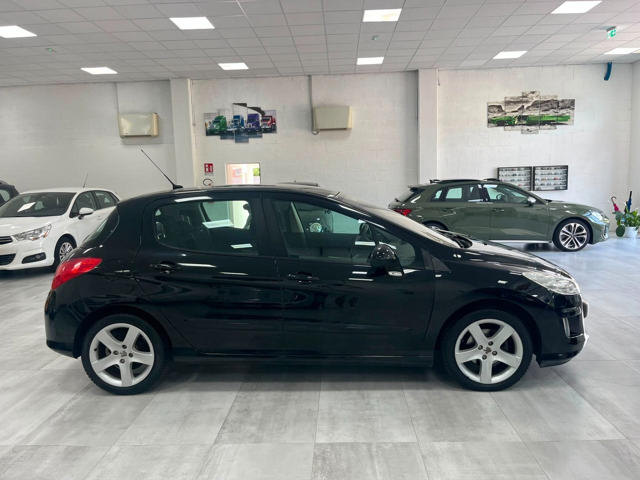Peugeot 308 5p 1.6 hdi 110cv