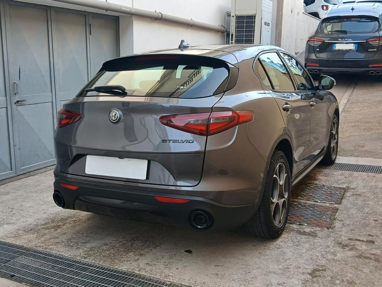 Alfa Romeo Stelvio 2.2 Turbodiesel 190 CV AT8 RWD Sprint