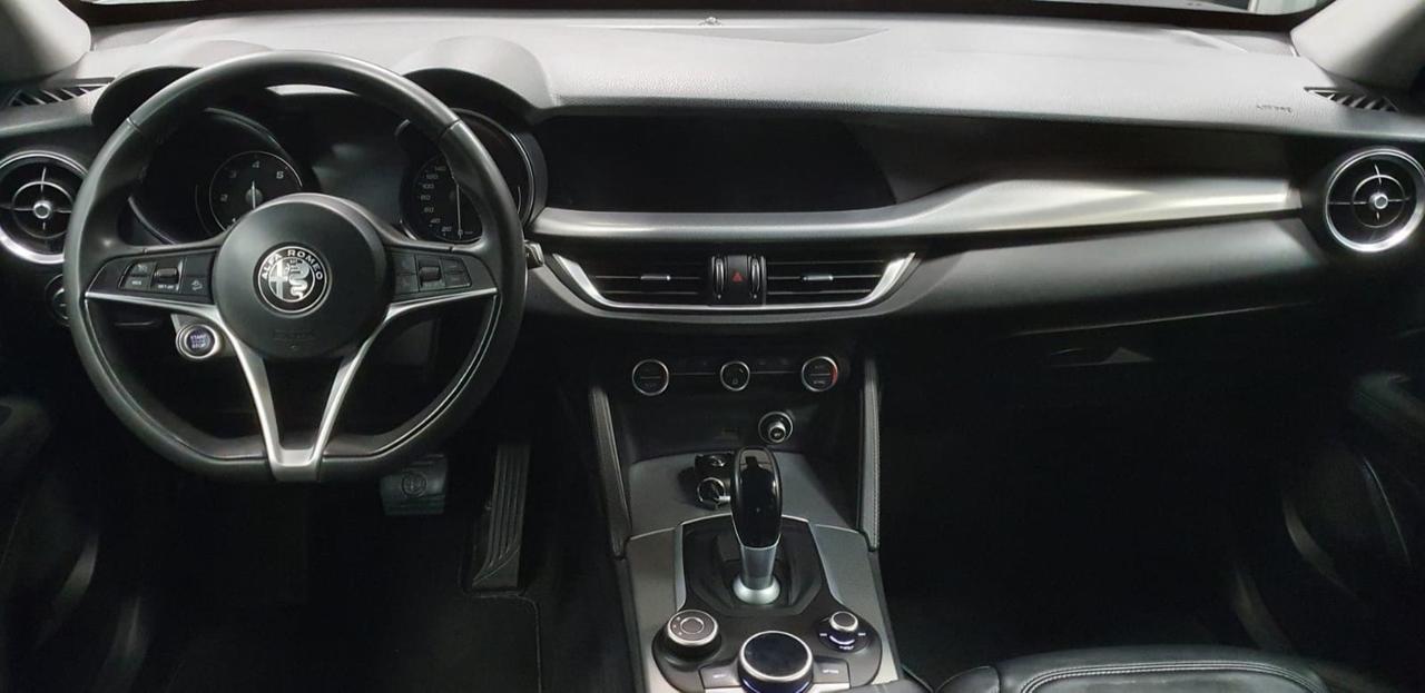 Alfa Romeo Stelvio 2.2 Turbodiesel 210 CV AT8 Q4 Business