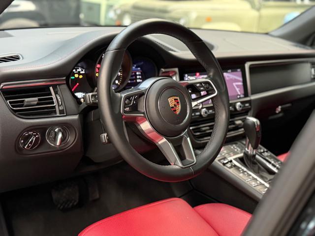 PORSCHE Macan 2.0