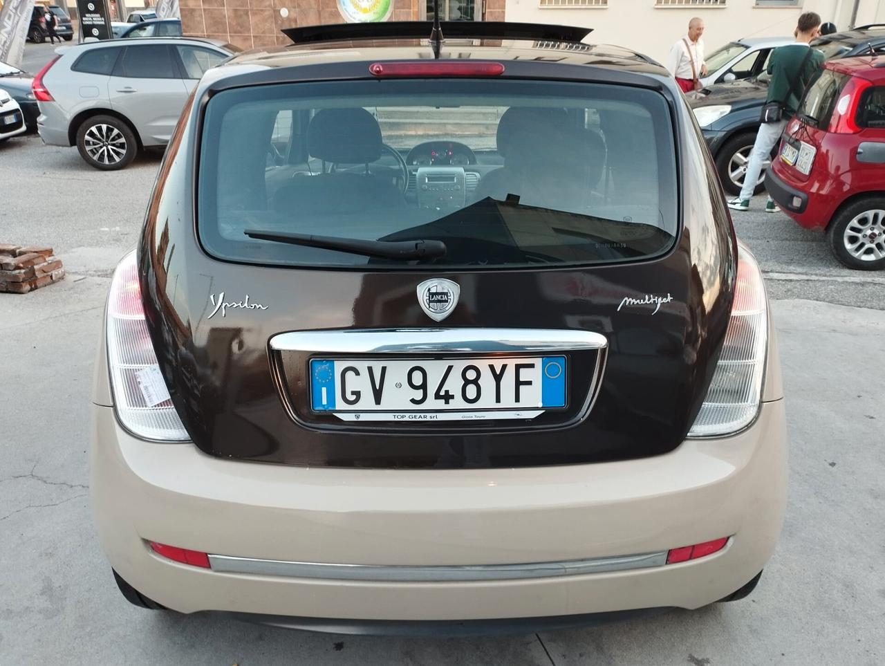 Lancia Ypsilon 1.3 MJT 90 CV Oro Giallo