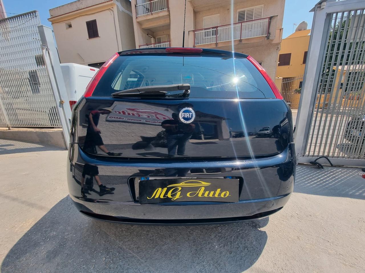 Fiat Grande Punto 1.3 MJT 75 CV 5 porte Dynamic