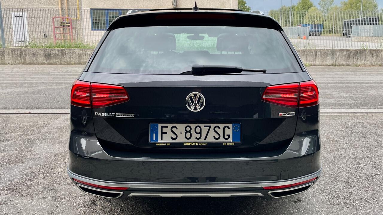 VOLKSWAGEN PASSAT VARIANT 2.0 ALLTRACK 4 MOTION DSG EXECUTIVE BMT 190CV - TETTO, PELLE, VIRTUAL COCKPIT