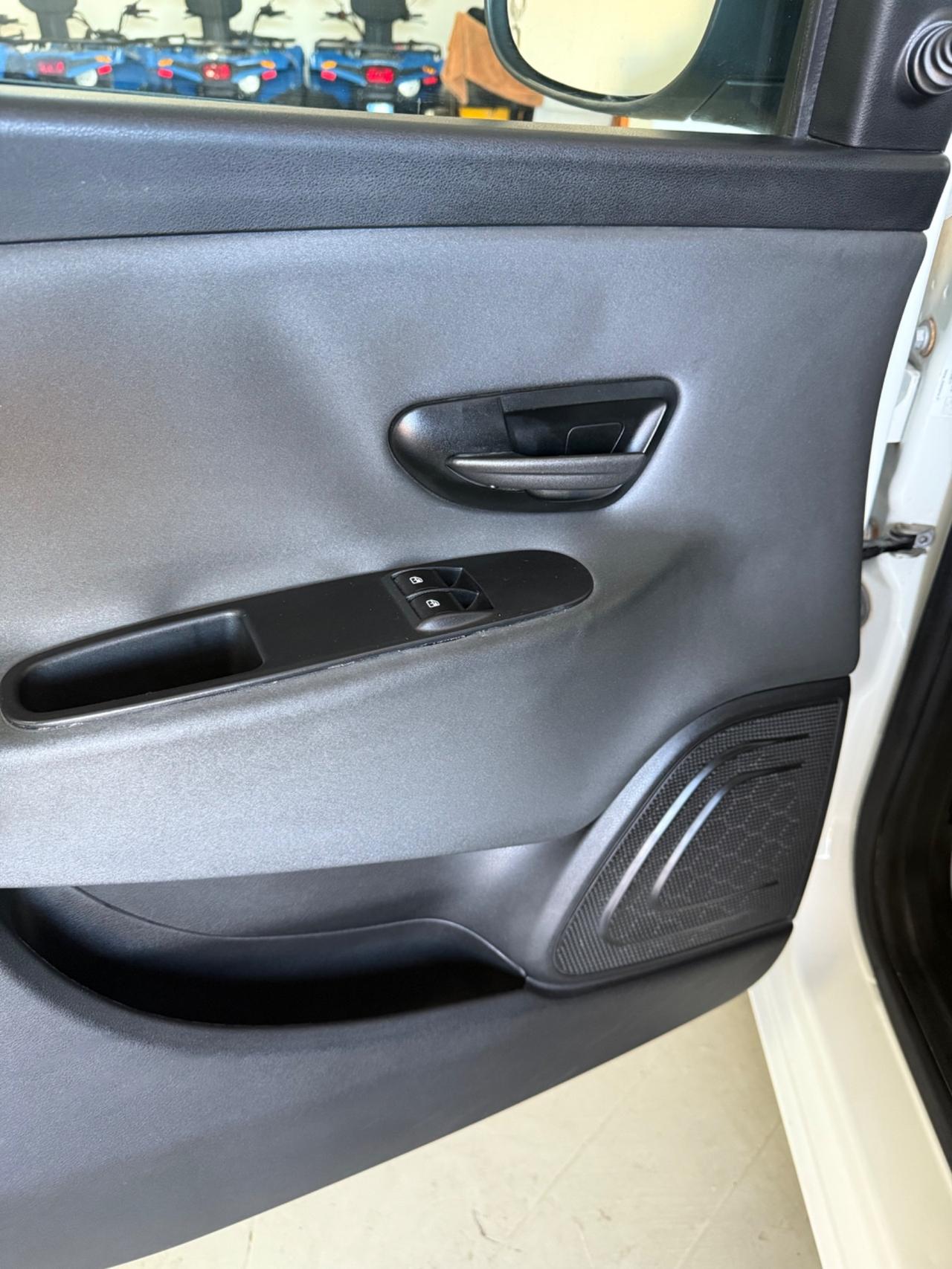 Lancia Ypsilon 1.2 69 CV 5 porte Platinum