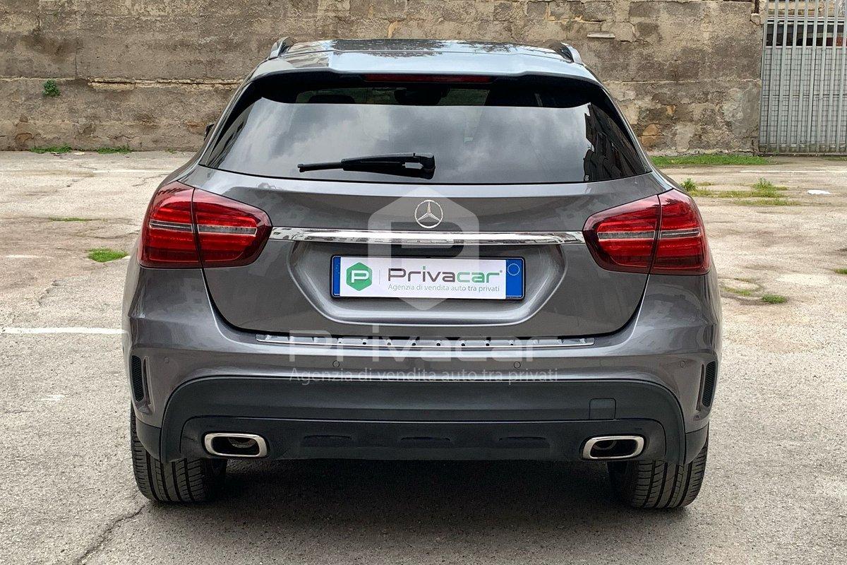 MERCEDES GLA 200 d Automatic 4Matic Premium