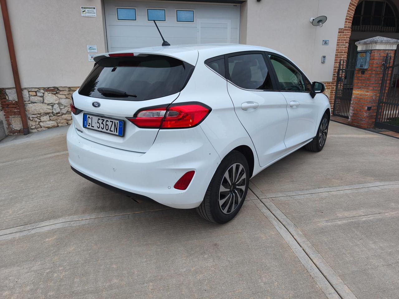 Ford Fiesta 1.1 -75 CV 5 p. Titanium Neopatentato