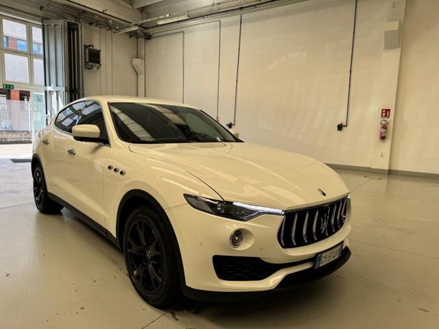 MASERATI Levante V6 Q4 350CV