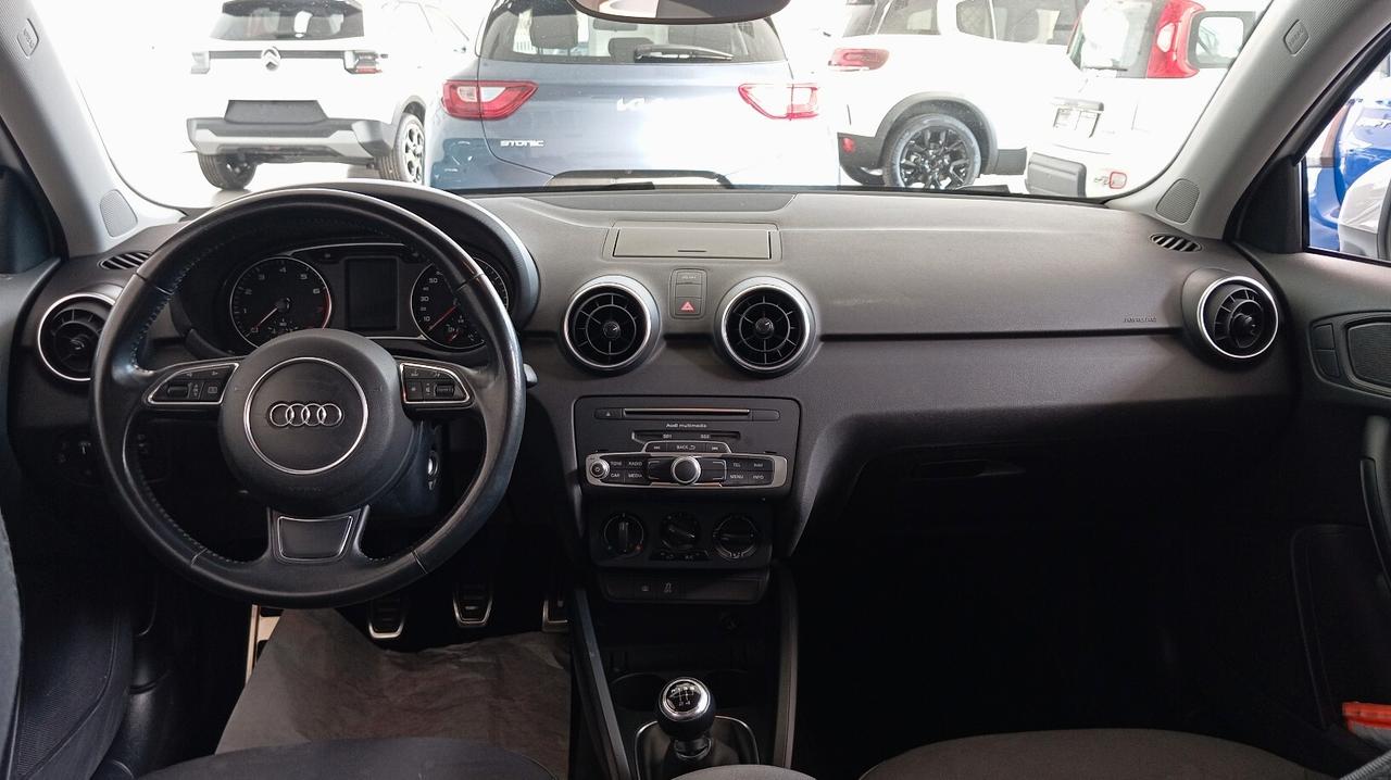 AUDI A1 1.0 BZ - OK NEOPATENTATI