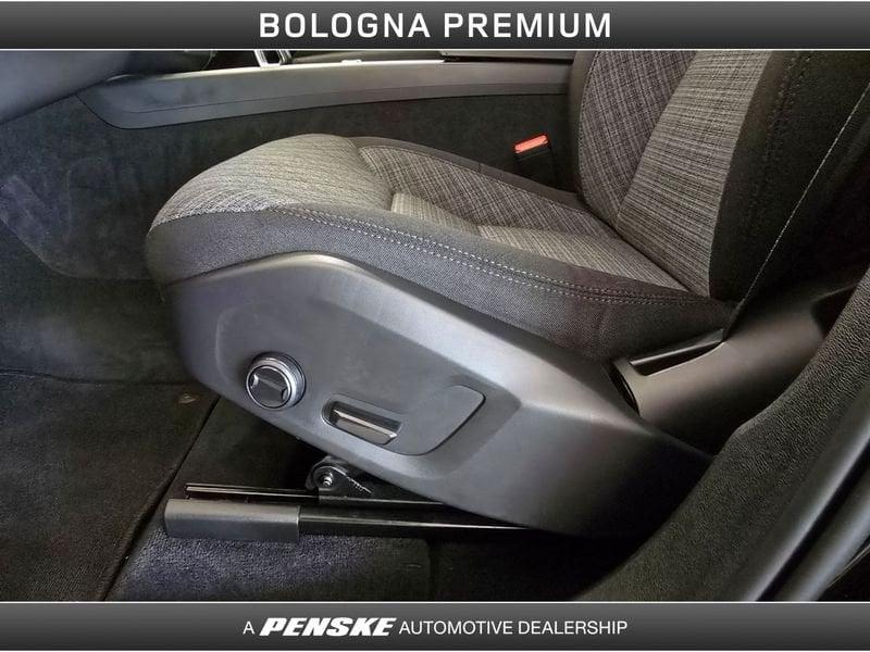 Volvo XC60 B5 (d) AWD automatico Core