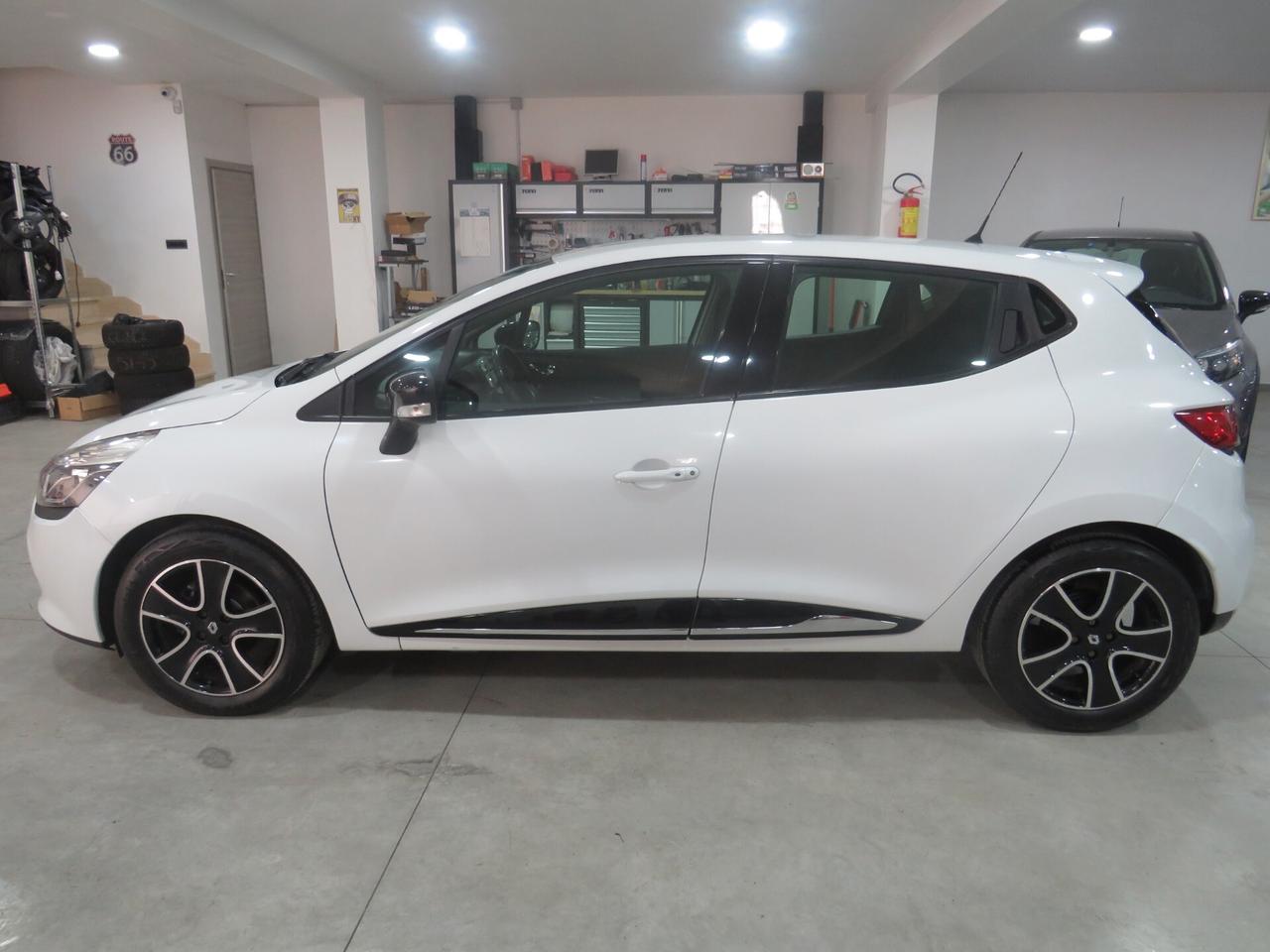 Renault Clio 1.5 dCi 8V 75CV 5 porte Costume National