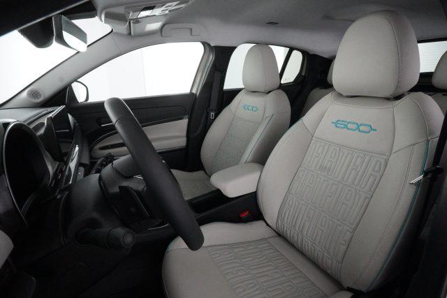 FIAT 600 (2023-->) Hybrid 100 CV DCT MHEV La Prima