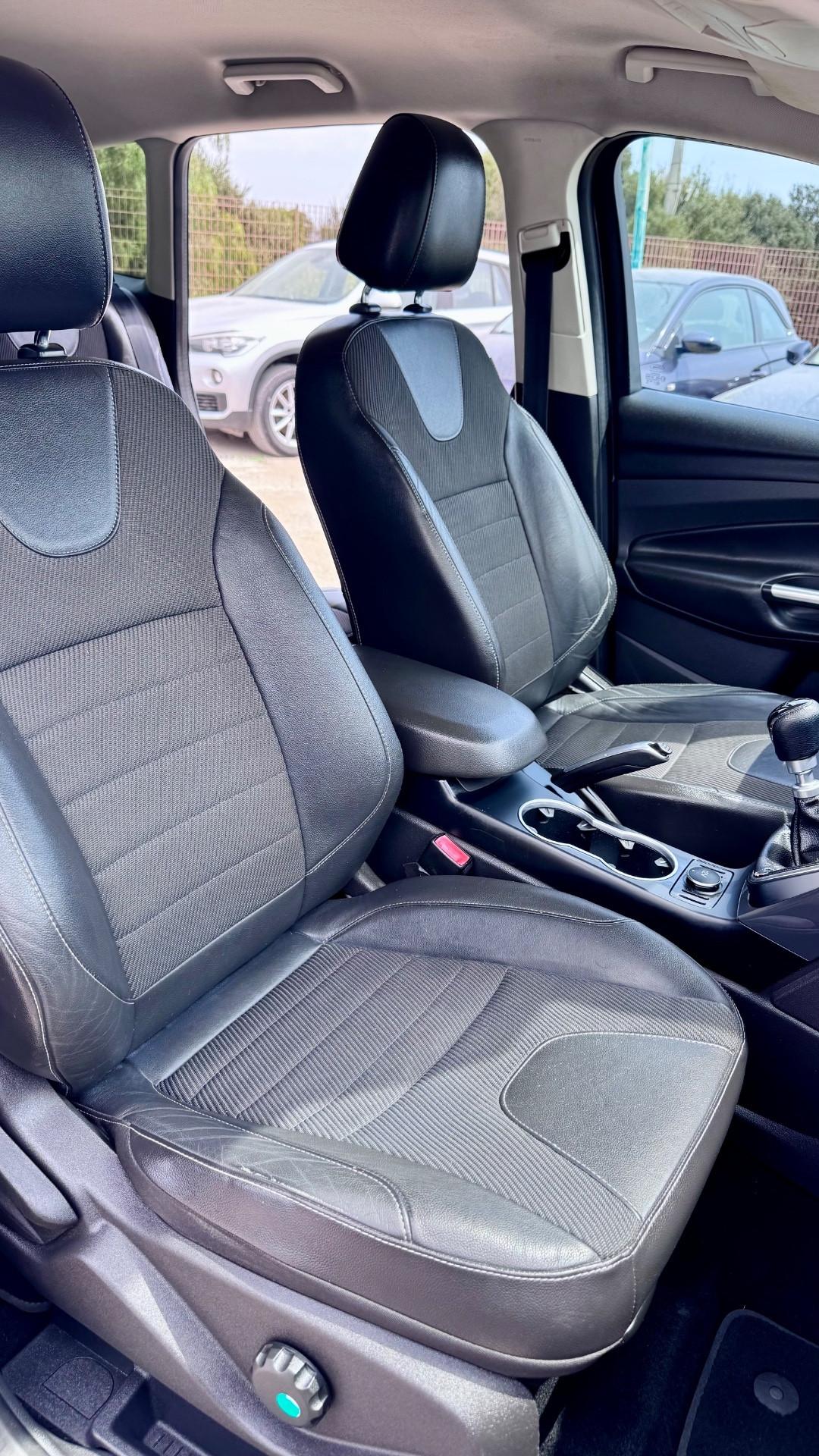 Ford Kuga 2.0 TDCI 120 CV S&S 2WD Titanium