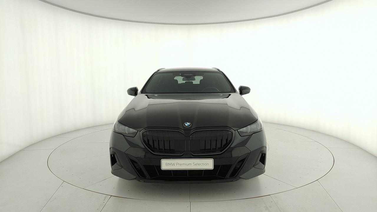 BMW Serie 5 G61 2024 Touring - 520d Touring 48V xdrive MSport Pro auto