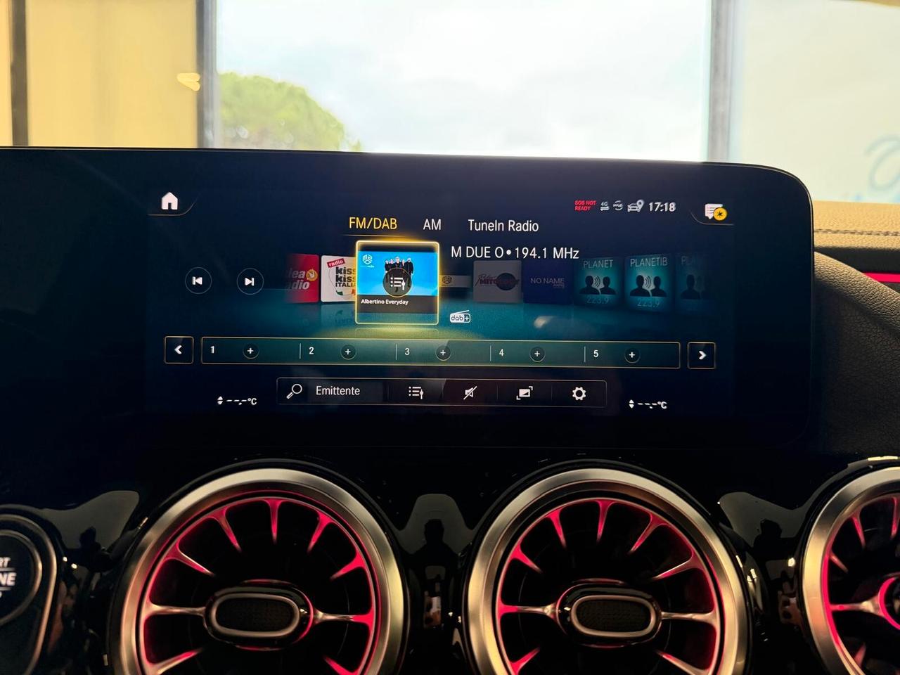 MERCEDES-BENZ GLA 220D PREMIUM 2.0 190CV 4MATIC TETTO NAVI CAM ANNO 2023