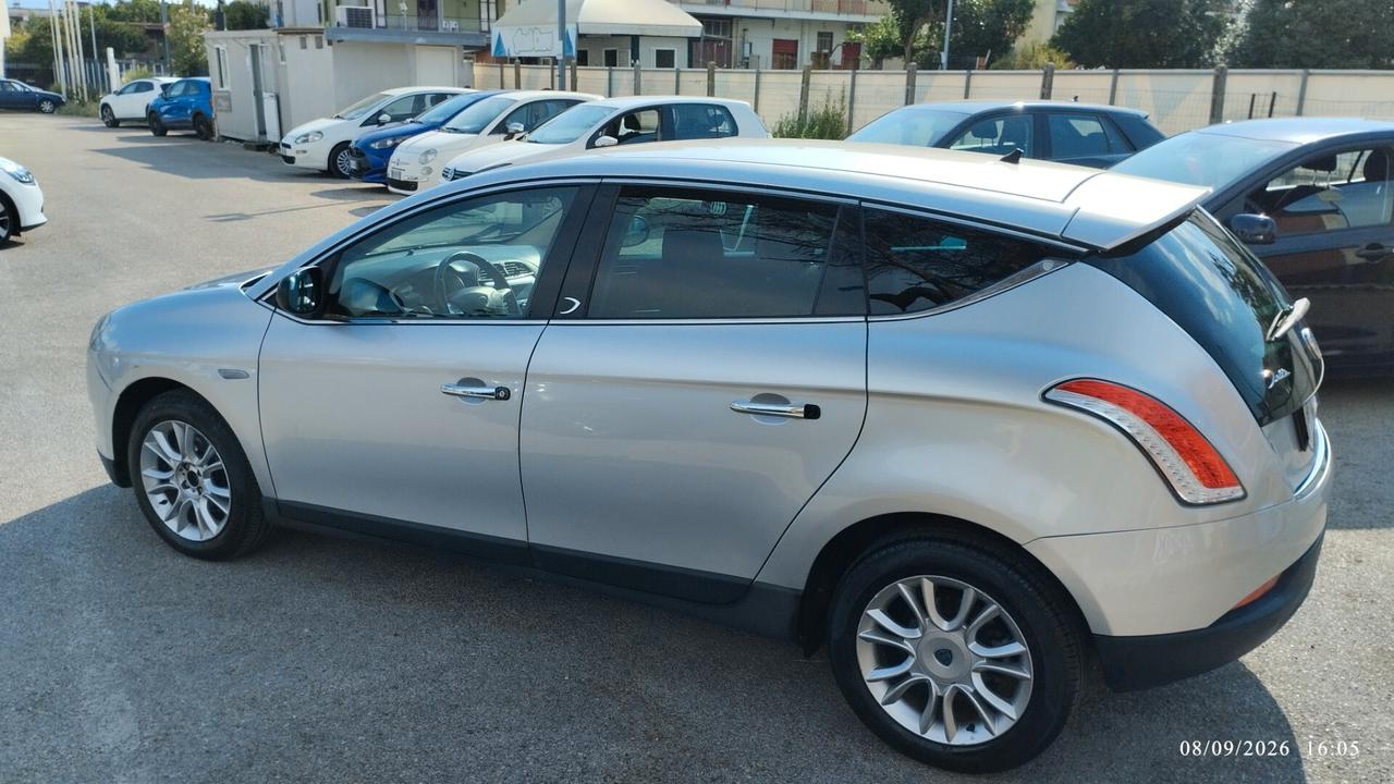 Lancia Delta 1.6 MJT DPF 120 CV PLATINO