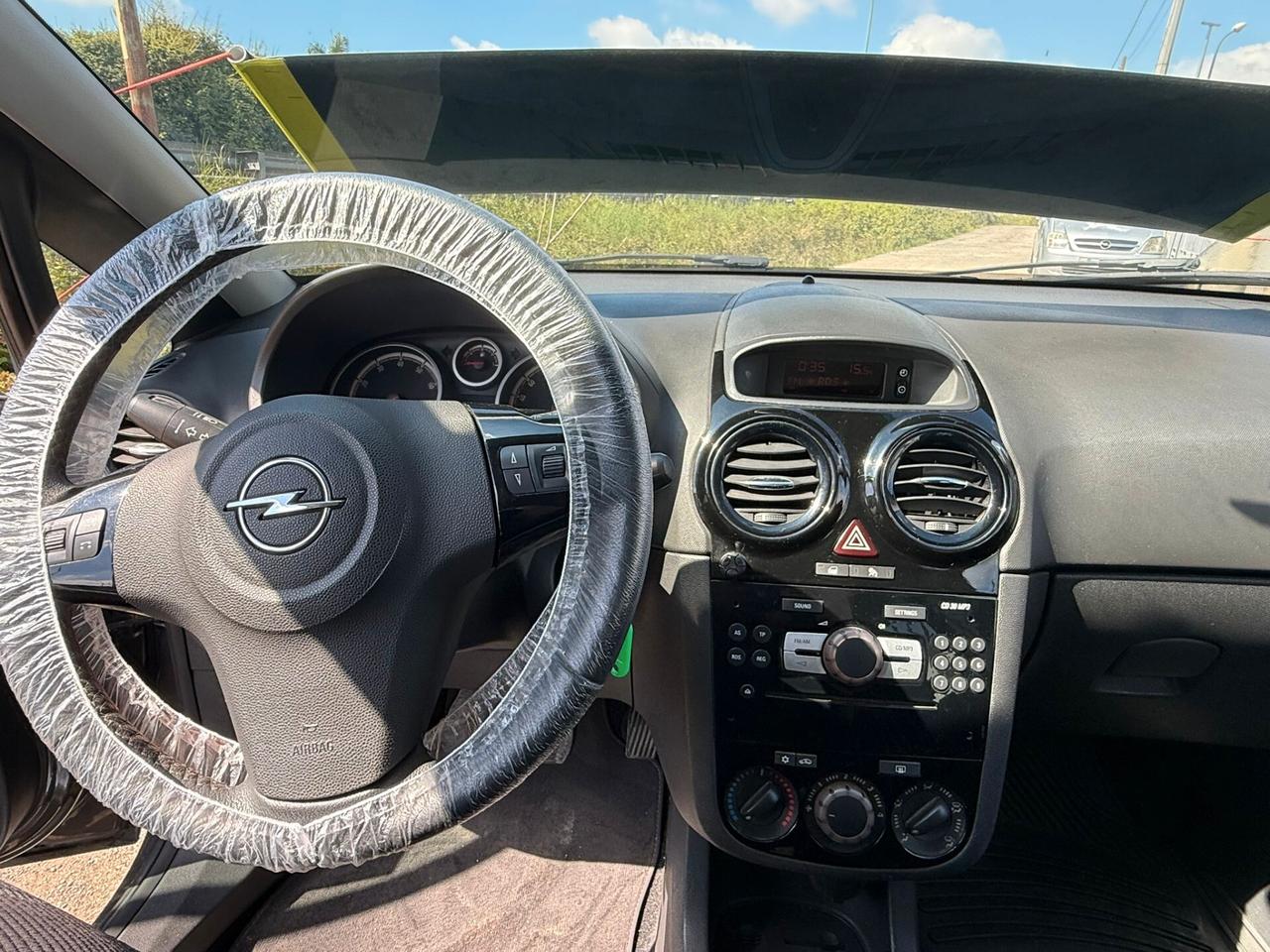 Opel Corsa 1.2 5 porte Cosmo
