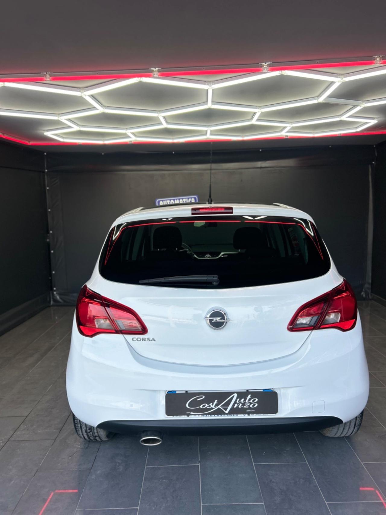Opel Corsa 1.4 90cv Automatica b-Color 51000 km