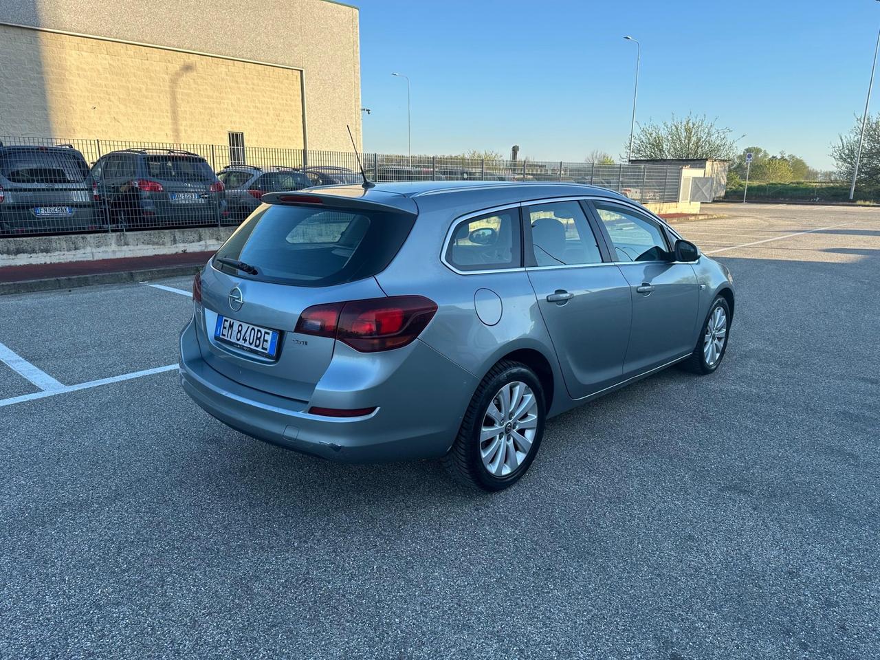 Opel Astra 1.7 CDTI 110CV Sports Tourer Cosmo