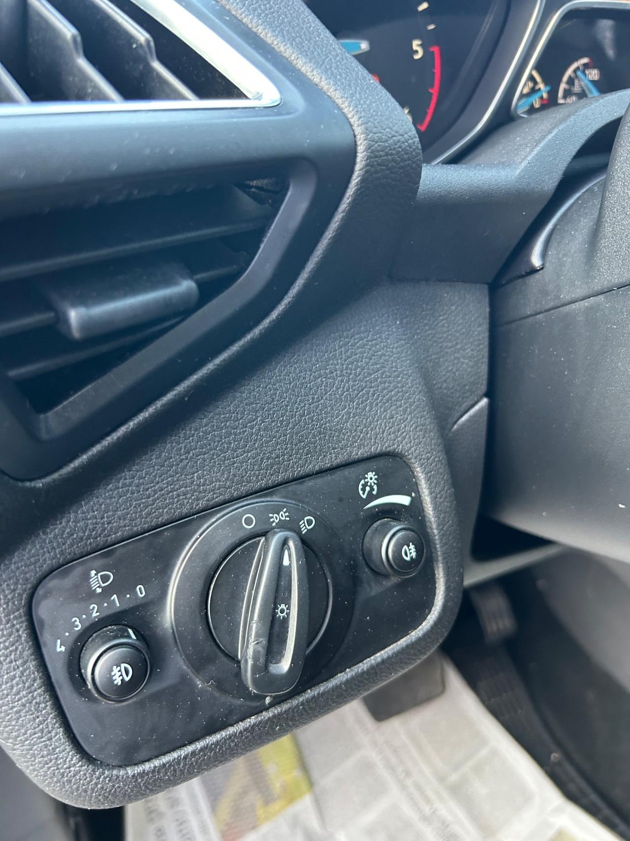 Ford C-Max 1.5 TDCi 120CV Powershift Start&Stop Titanium