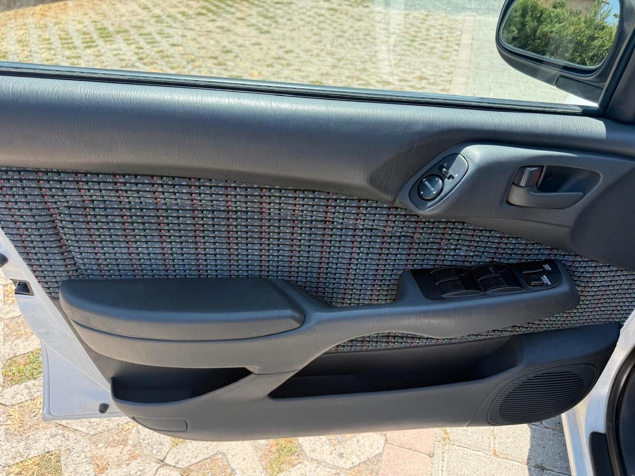 Toyota Carina E 2.0 16V cat 4 porte GLi