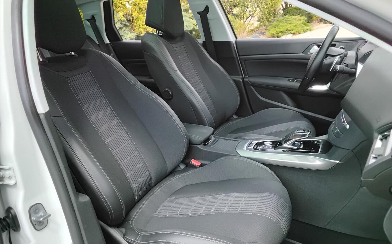 Peugeot 308 BlueHDi 130 S&S SW Allure