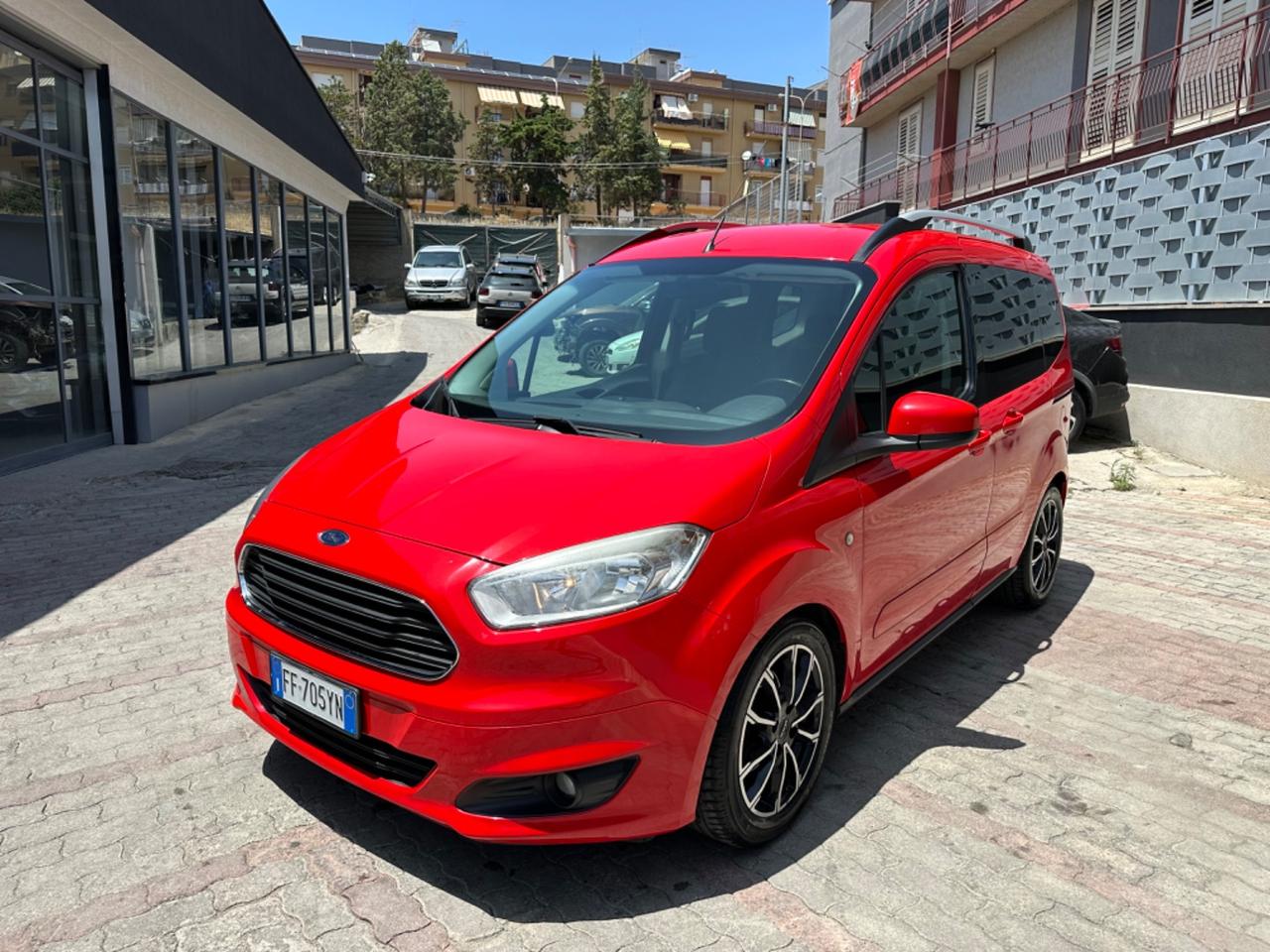 Ford Tourneo Courier 1.5 TDCI 75 CV Titanium 2017