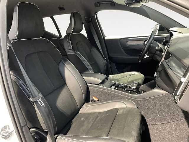 Volvo XC40 T3 1.5 163CV Geartronic R-design - IVA ESPOSTA