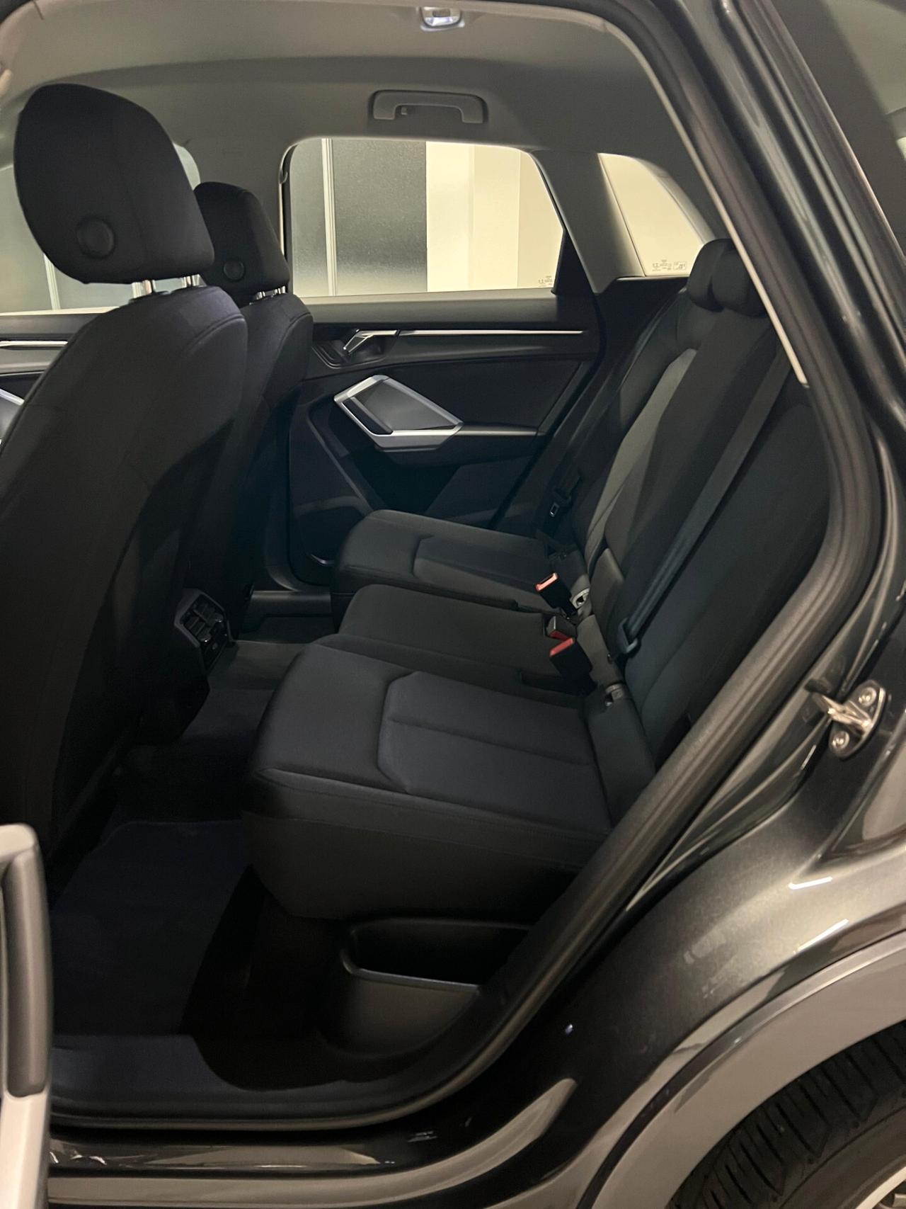 Audi Q3 40 TDI quattro S tronic line edition