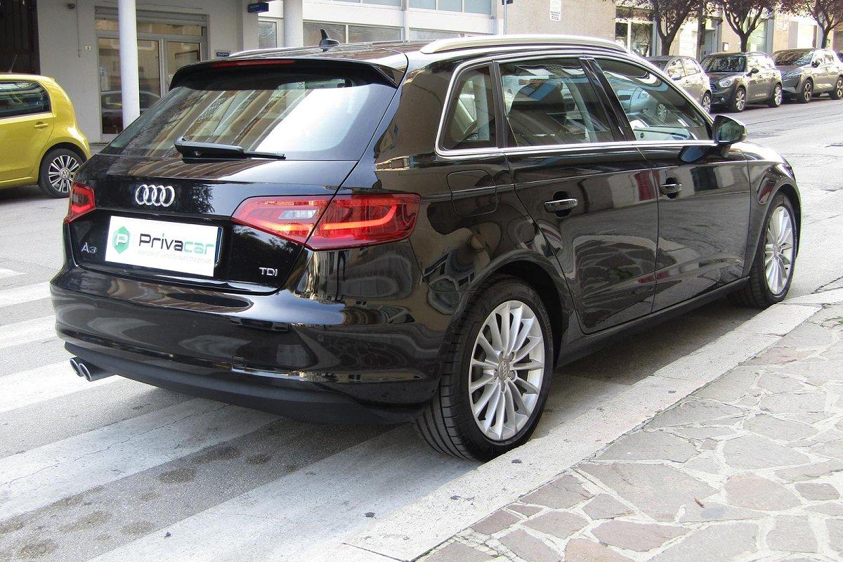AUDI A3 SPB 2.0 TDI 150 CV clean diesel Ambition