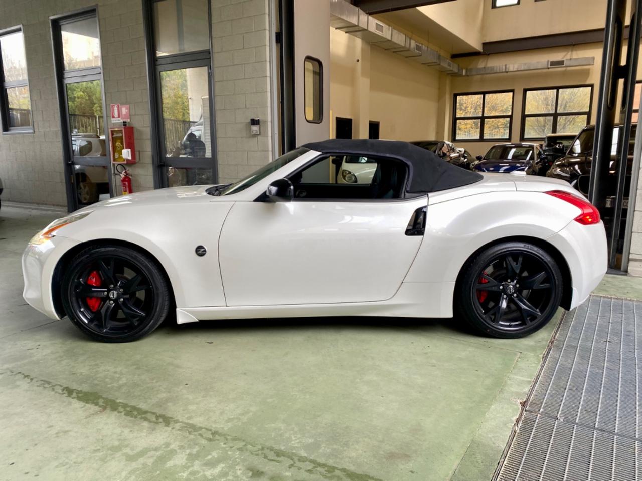 Nissan Z 370Z Roadster 3.7 V6 Lev 2