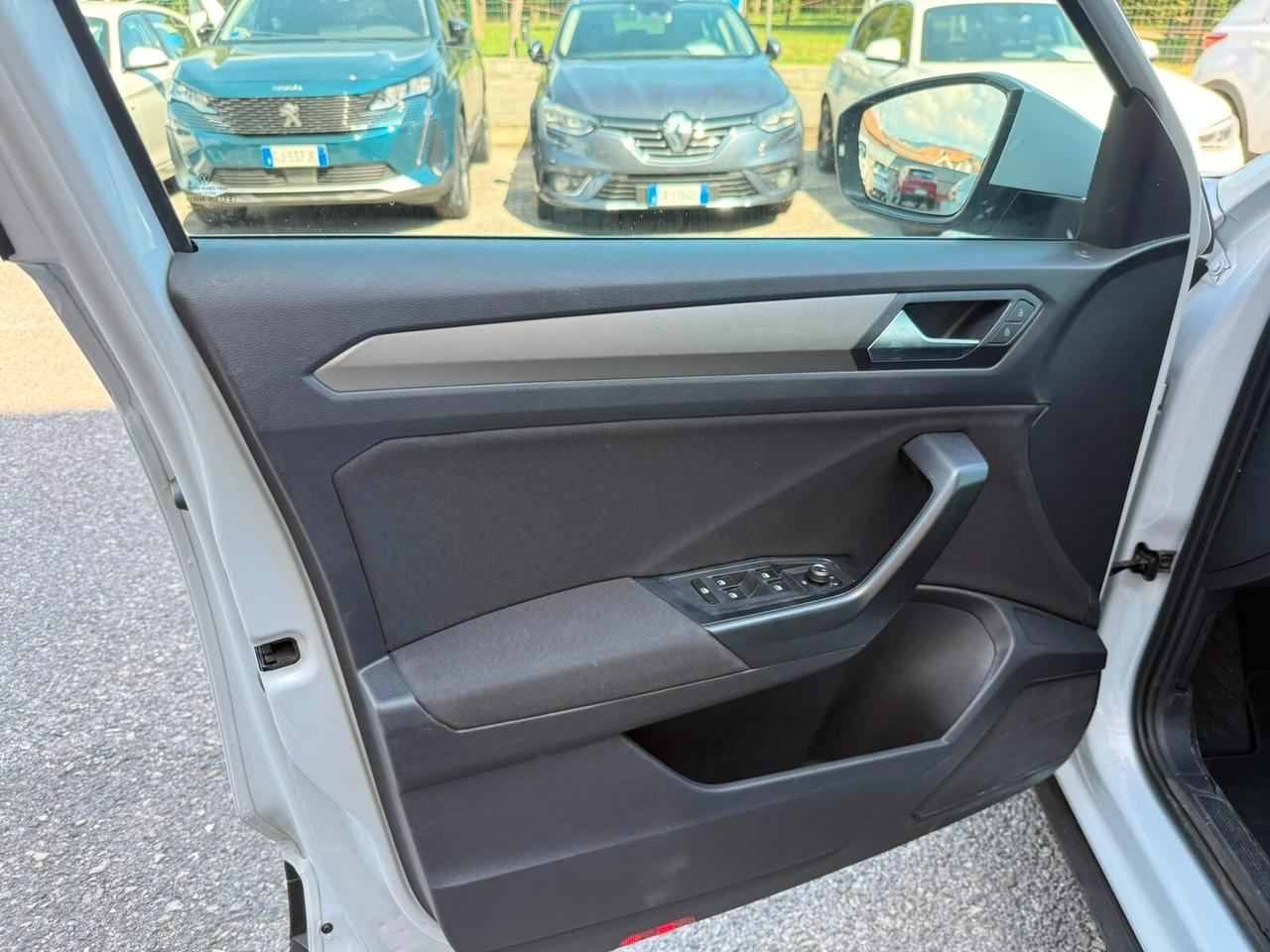 Volkswagen T-Roc 1.5 TSI ACT DSG Business BlueMotion Technology