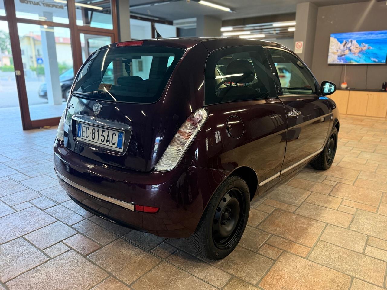 Lancia Ypsilon 1.2 69 CV Platinum