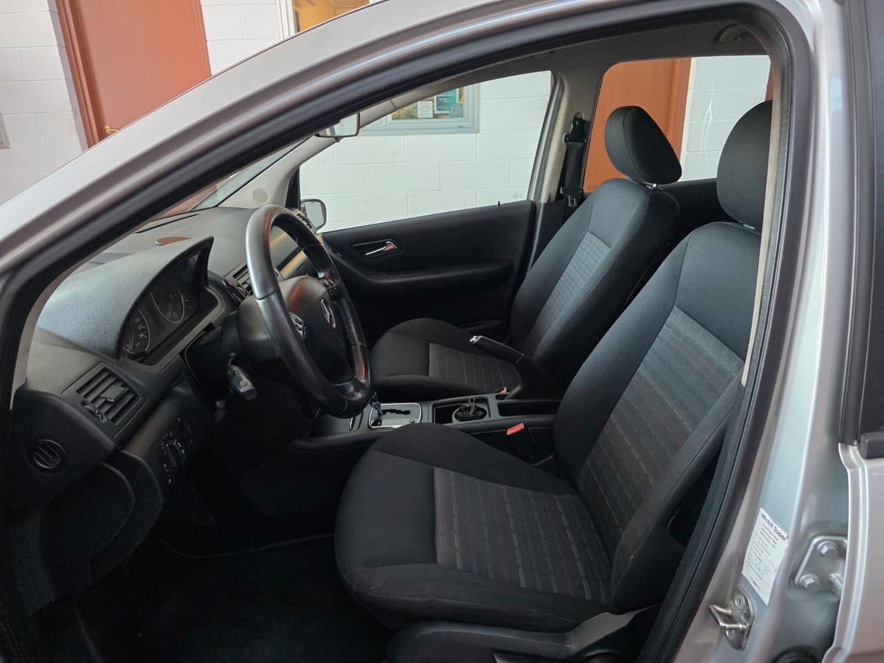 Mercedes-benz A 150 Avantgarde BENZINA cambio automatico neopat