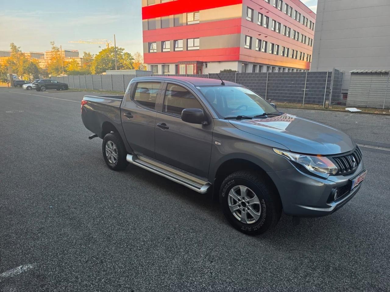 Mitsubishi L200 DC CLIMA CERCHI E GANCIO