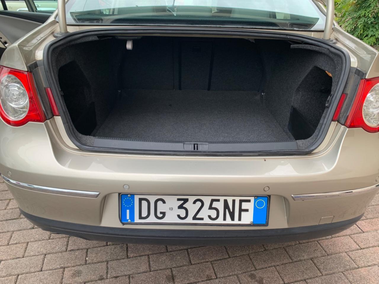 Volkswagen Passat 2.0 TDI DPF DSG Highline