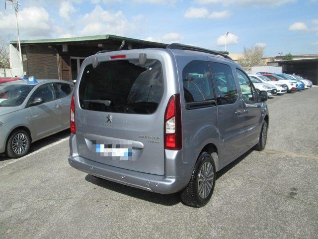 PEUGEOT Partner Tepee BlueHDi 120 S&S Outdoor N1 Autocarro