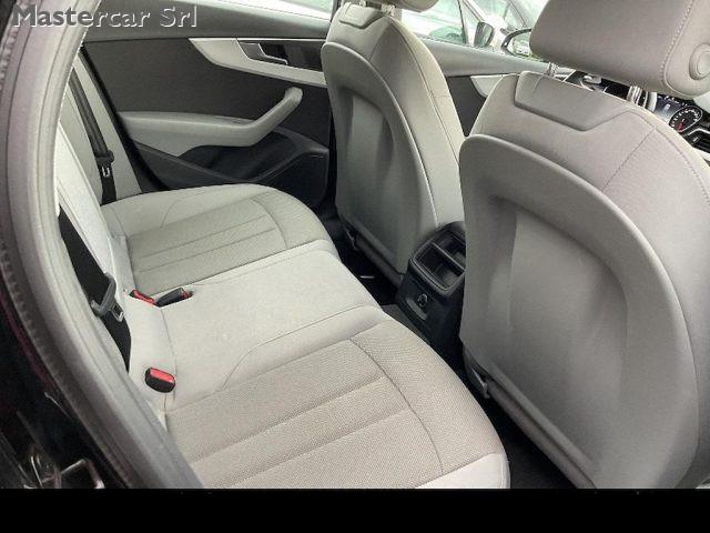 AUDI A4 allroad A4 Allroad Quattro 40 2.0 tdi mhev Business 204cv