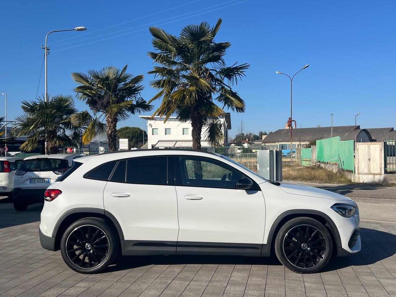 Mercedes-benz GLA 180 d Premium FINANZIABILE