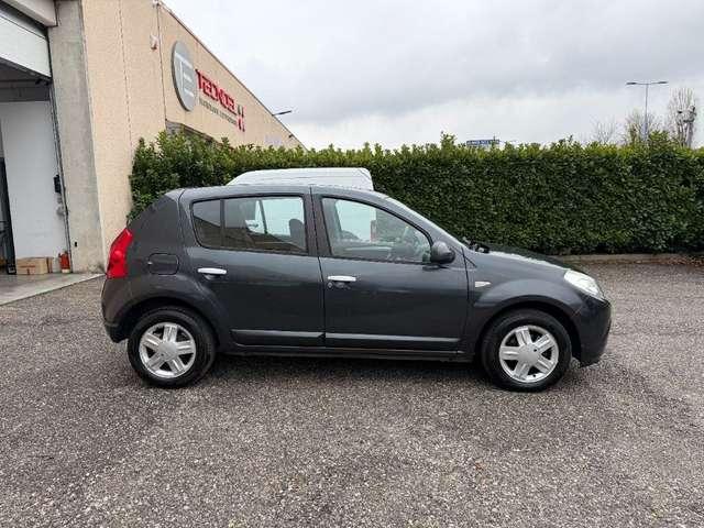 Dacia Sandero 1.4 8V Lauréate