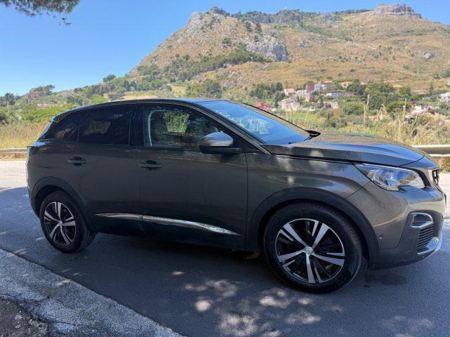 PEUGEOT 3008 BlueHDi 130 S&S Allure