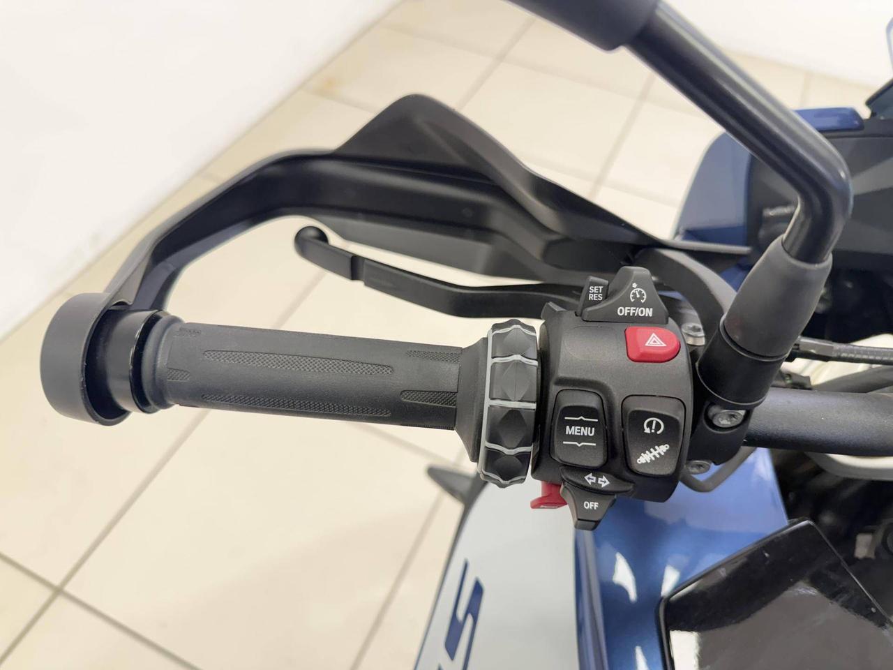 BMW S 1000 XR Style Sport